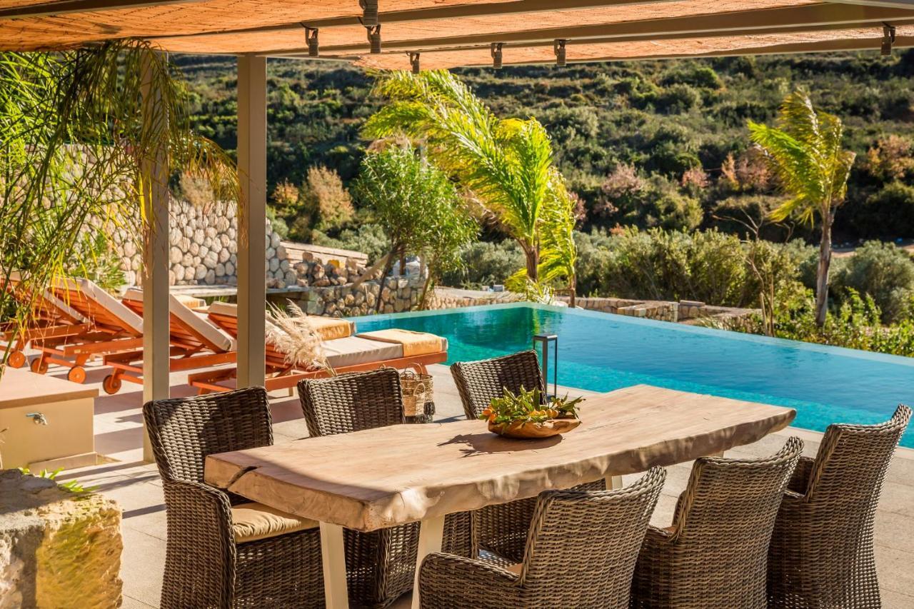 Zeus Exclusive Villas สปาร์เชีย ภายนอก รูปภาพ
