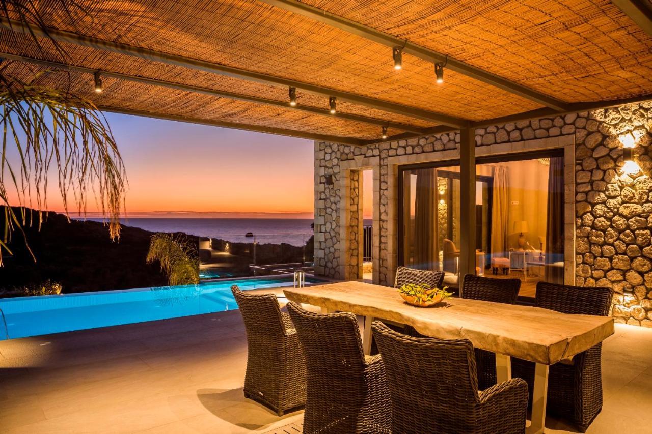 Zeus Exclusive Villas สปาร์เชีย ภายนอก รูปภาพ