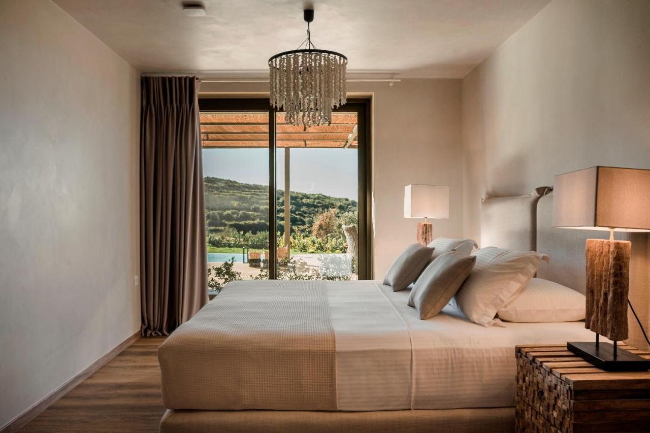 Zeus Exclusive Villas สปาร์เชีย ภายนอก รูปภาพ